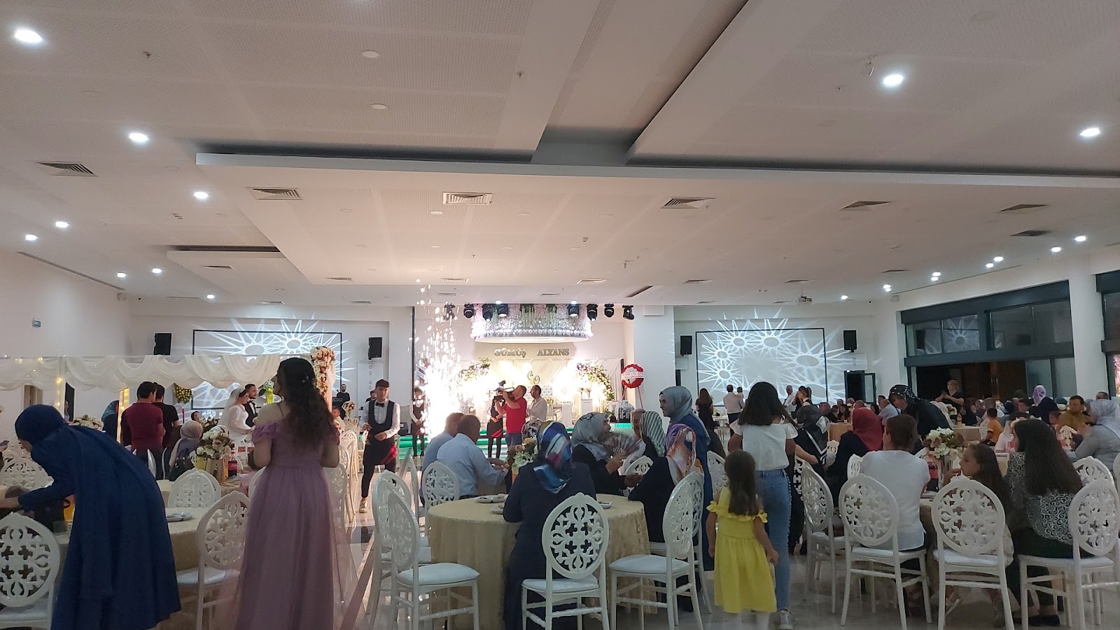 GÜMÜŞ ALYANS DÜĞÜN SALONU